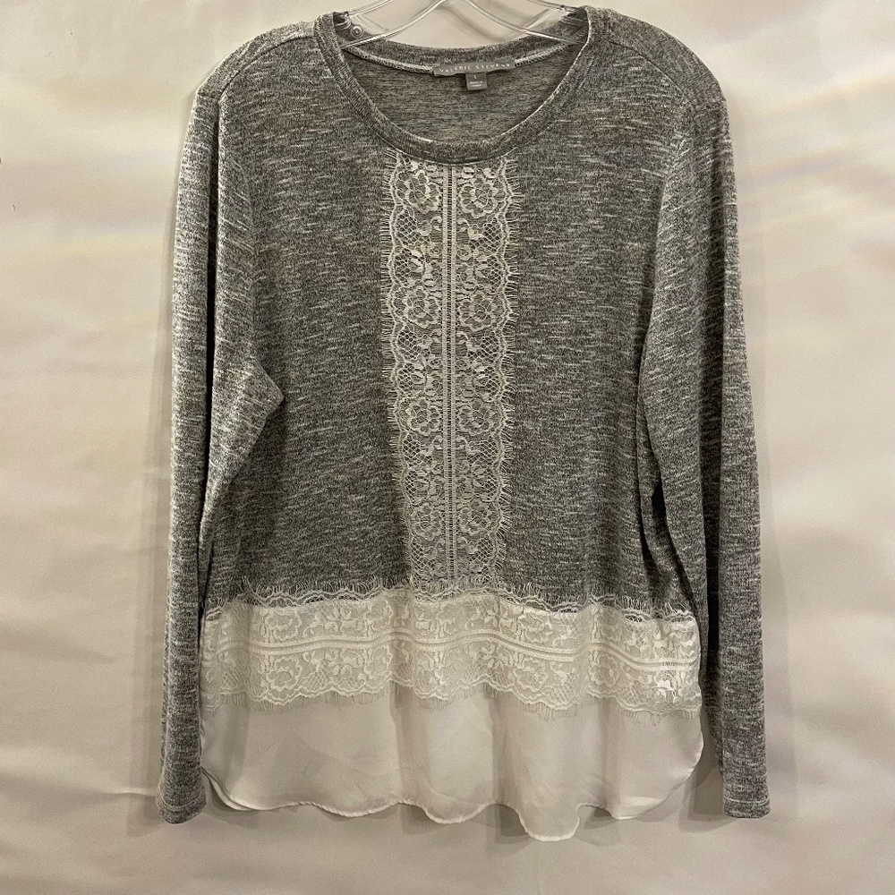 Women’s Valerie Stevens top long sleeve w/Lace Accents, Chiffon Hem, Beige, L